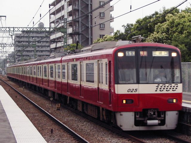 k1025-03.jpg